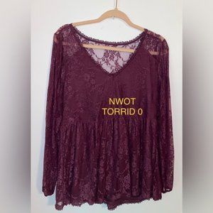 NWOT TORRID 0 LACE SLEEVE BLOUSE